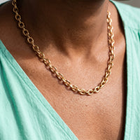 Thumbnail for Grove schakelketting — close-up van de details, goud | SKU: lachaine