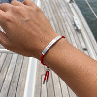 Thumbnail for Gegraveerde armband — gedragen, echte grootte, zilver | SKU: lamour-wg