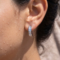 Thumbnail for Kleine oorringen — close-up van de details, zilver | SKU: 22023999-rhodium