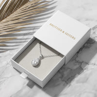 Thumbnail for Druppel ketting — in de cadeaudoos, zilver | SKU: 505415-white