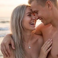 Thumbnail for Ketting strik — gedragen door een stel, zilver | SKU: 6309048