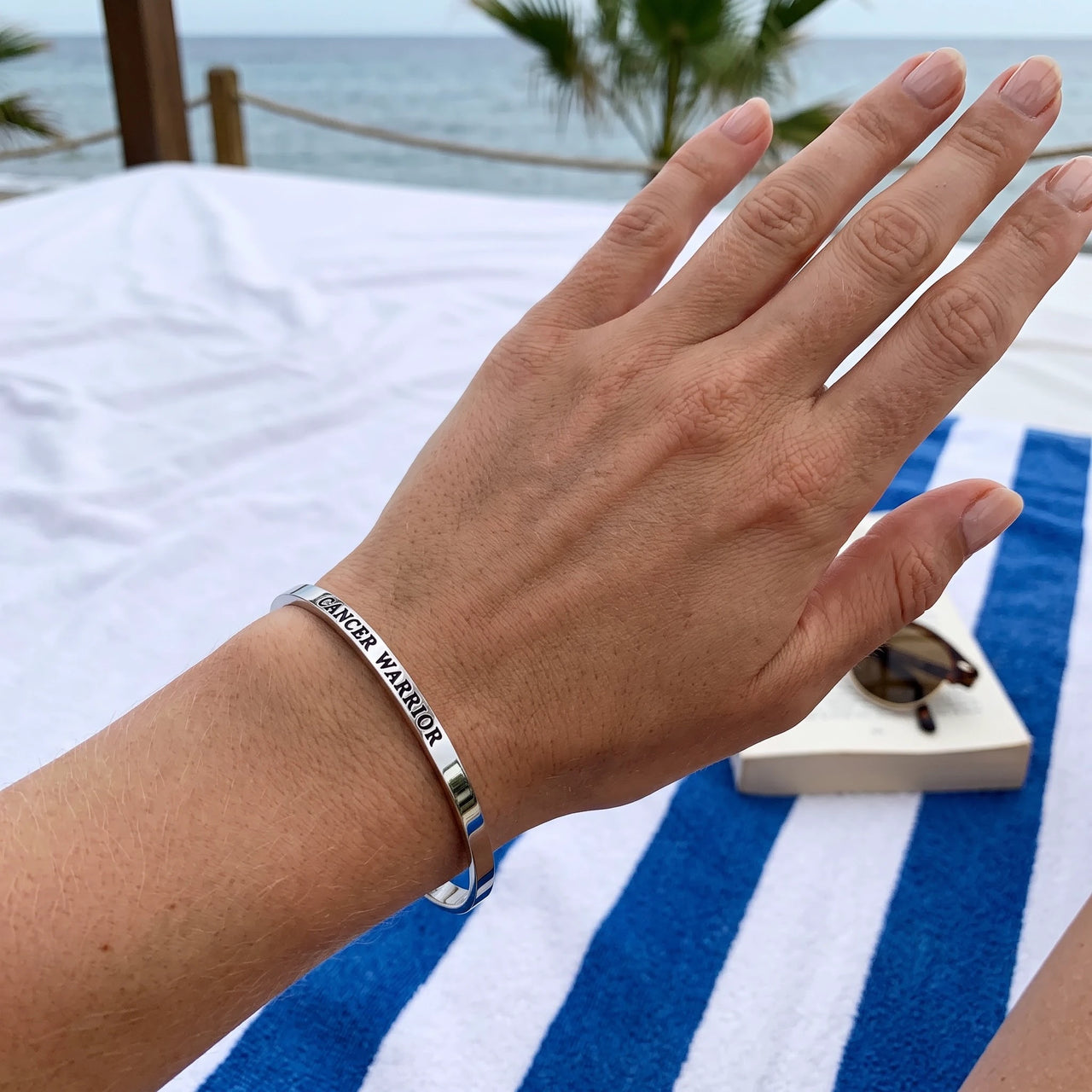 Sterkte cadeau — gedragen, echte grootte, zilver | SKU: 7220397-silver-plated