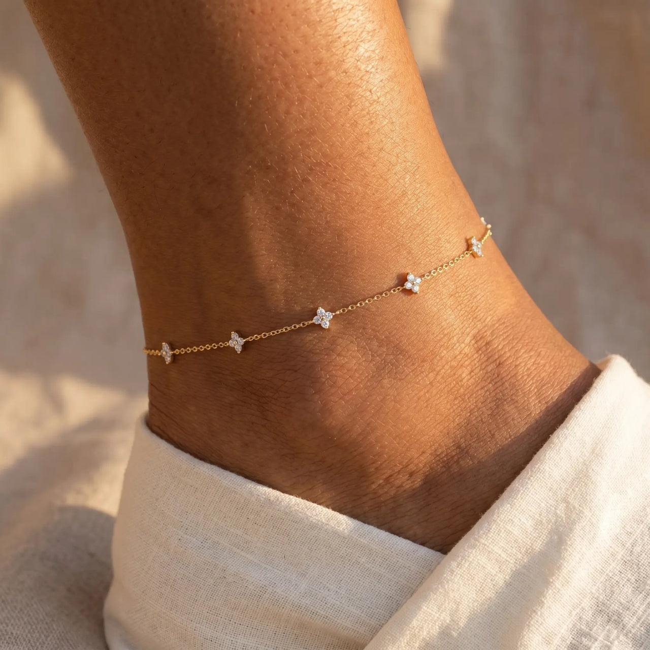 Clover Charm Anklet
