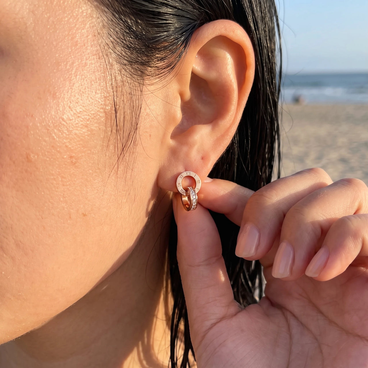 Oorbellen rosé goud — gedragen, echte grootte, rosé goud | SKU: 11137578-rose-gold