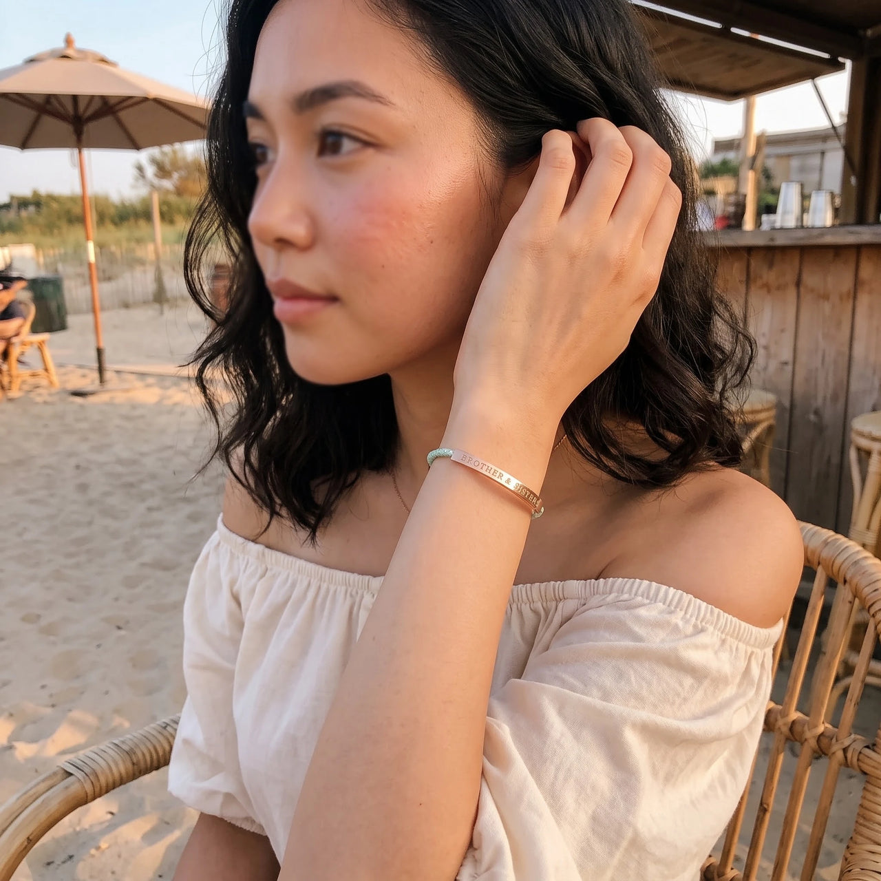 Touwtjes armband — gedragen in het dagelijks leven, rosé goud | SKU: lamenthe-rg