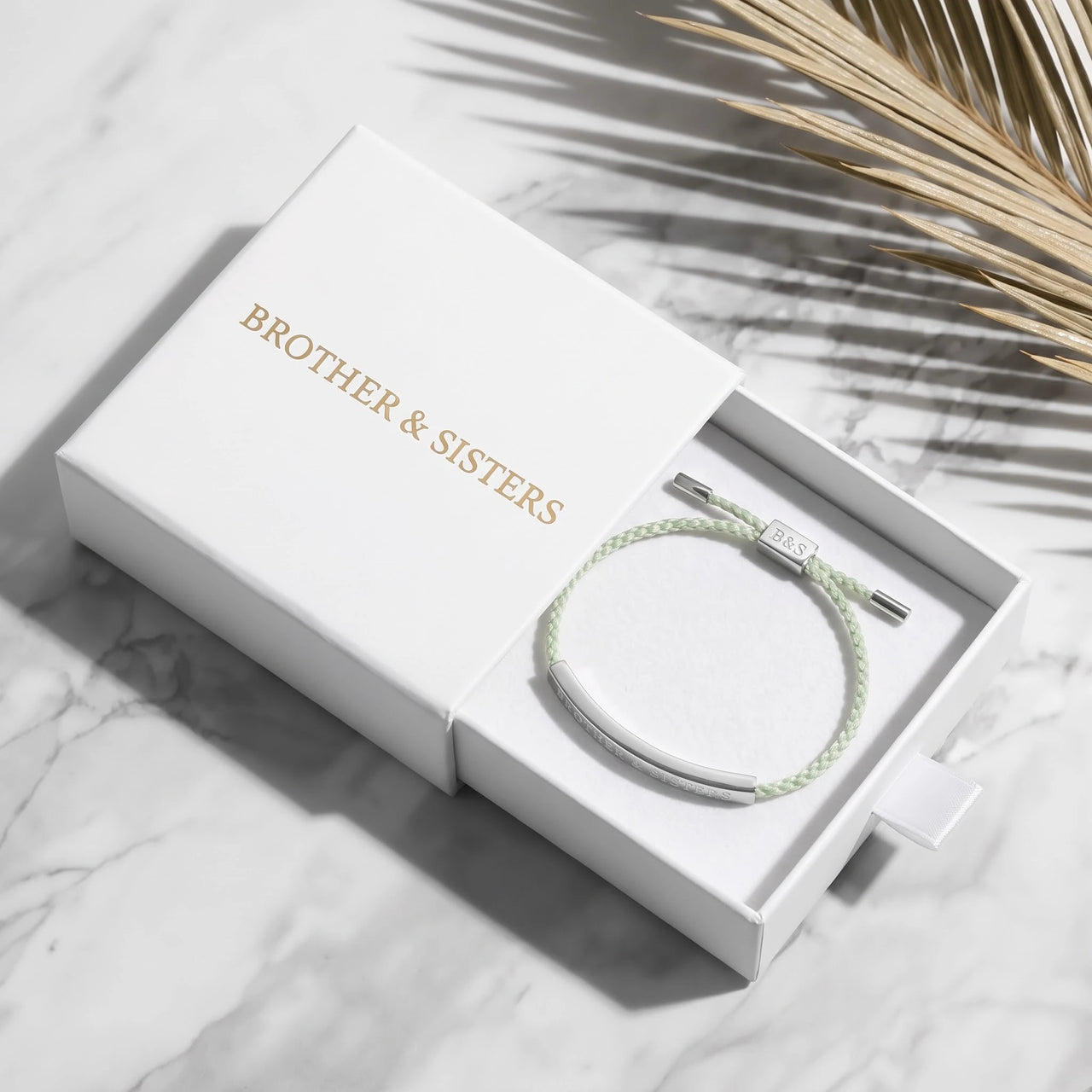 Verstelbare armband — in de cadeaudoos, zilver | SKU: lanature-wg