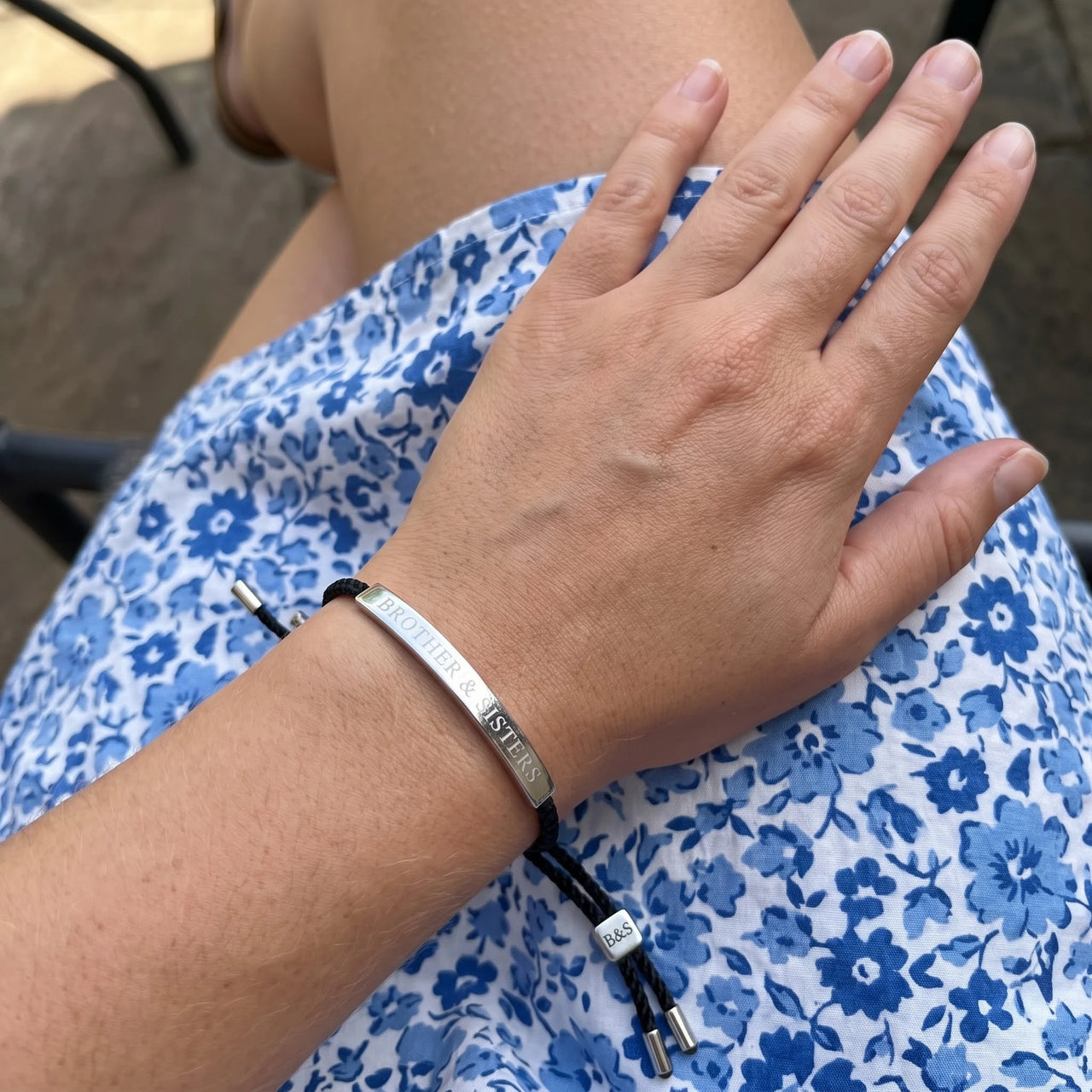 Koord armband — gedragen, echte grootte, zilver | SKU: lecaviar-wg