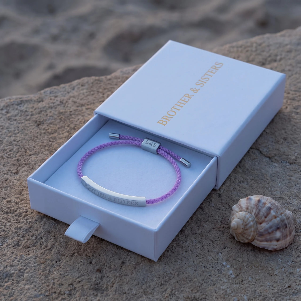 Gevlochten armband — in de cadeaudoos, zilver | SKU: lemauve-wg