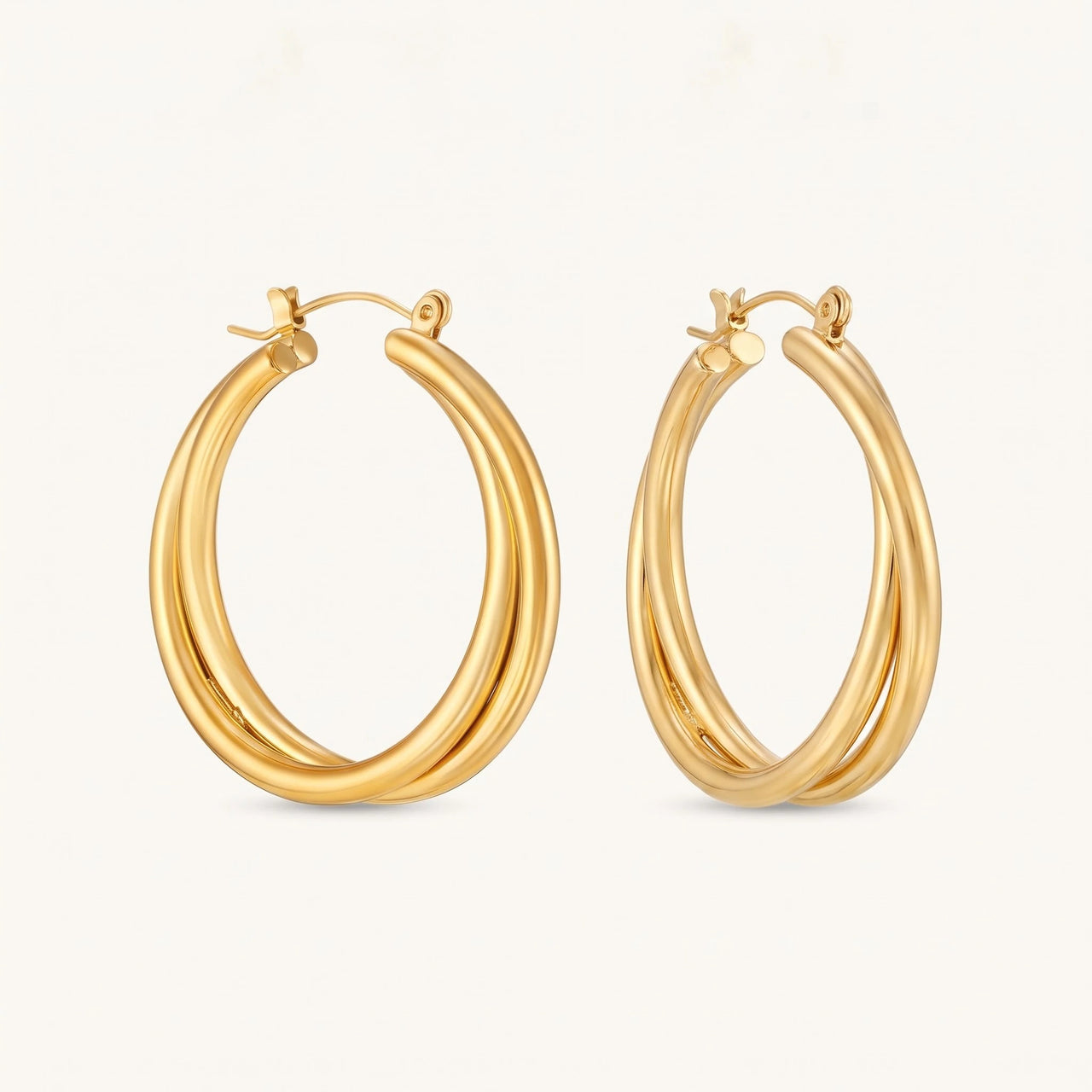 Creolen — productfoto op witte achtergrond, goud | SKU: lescroisees