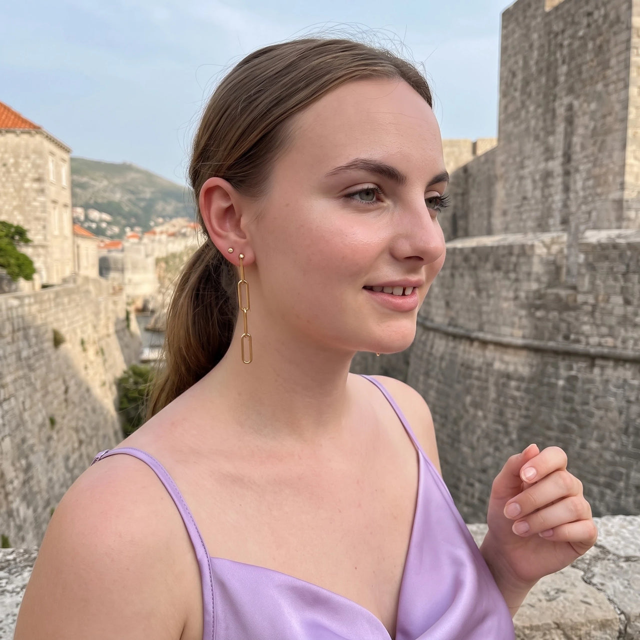 Ketting oorbellen — gedragen op reis, goud | SKU: lespendantes