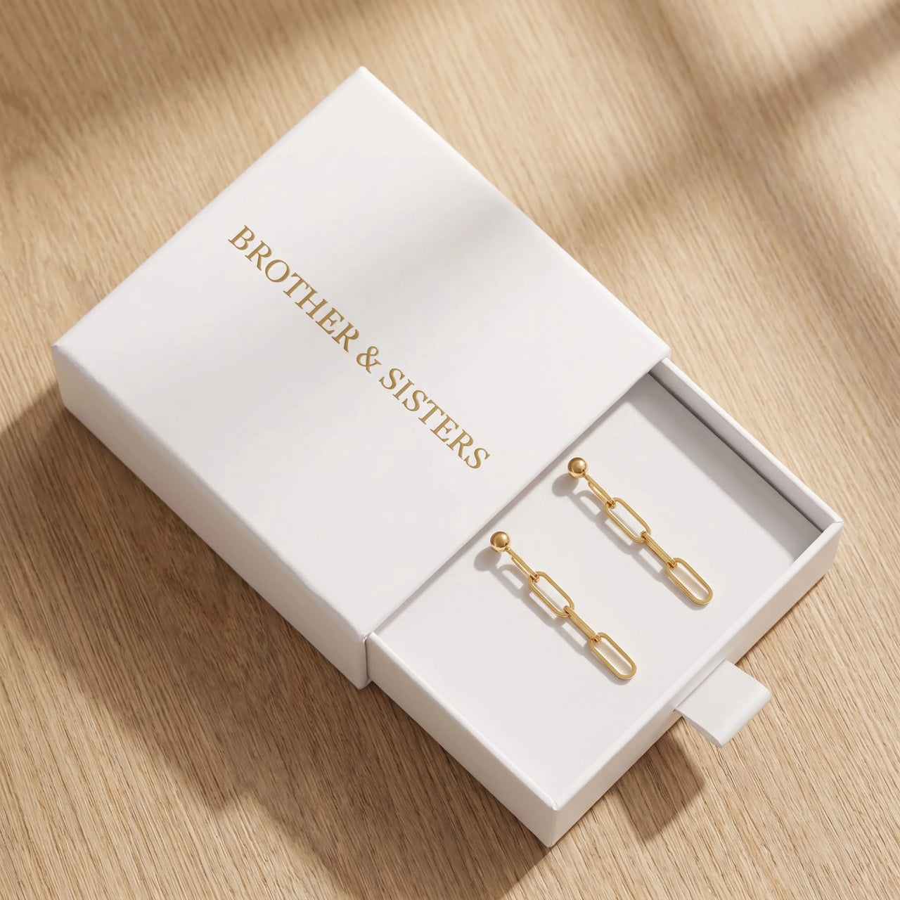 Hangers oorbellen — in de cadeaudoos, goud | SKU: lespendantes