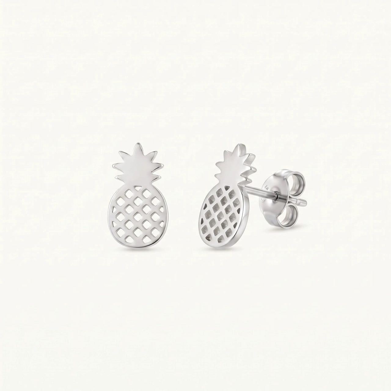Ananas oorbellen — productfoto op witte achtergrond, zilver | SKU: 437186-silver-plated