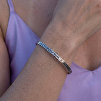 Thumbnail for Armband dames — close-up van de details, zilver | SKU: lymab-wg