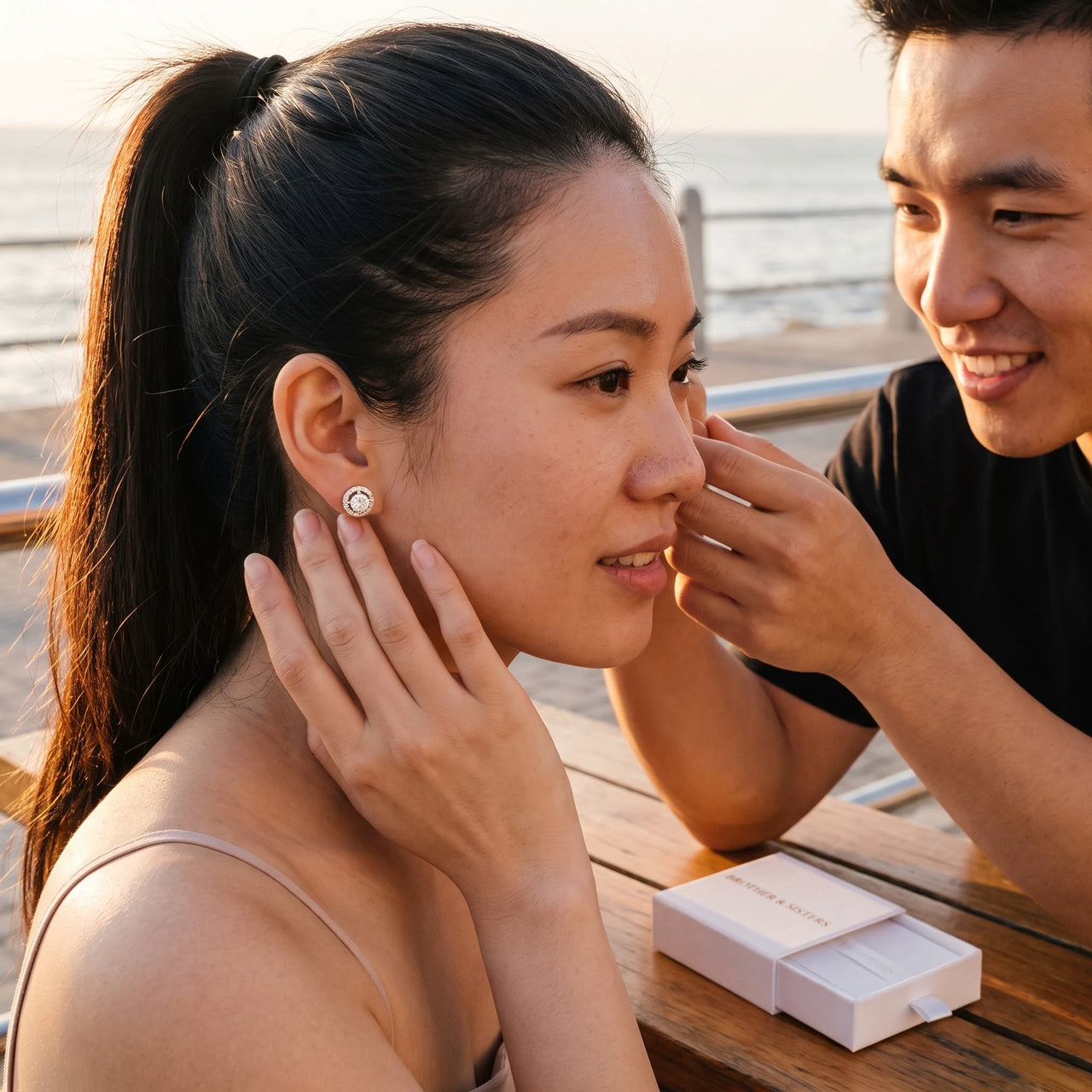 He offers her the silver ring | SKU: 19991927