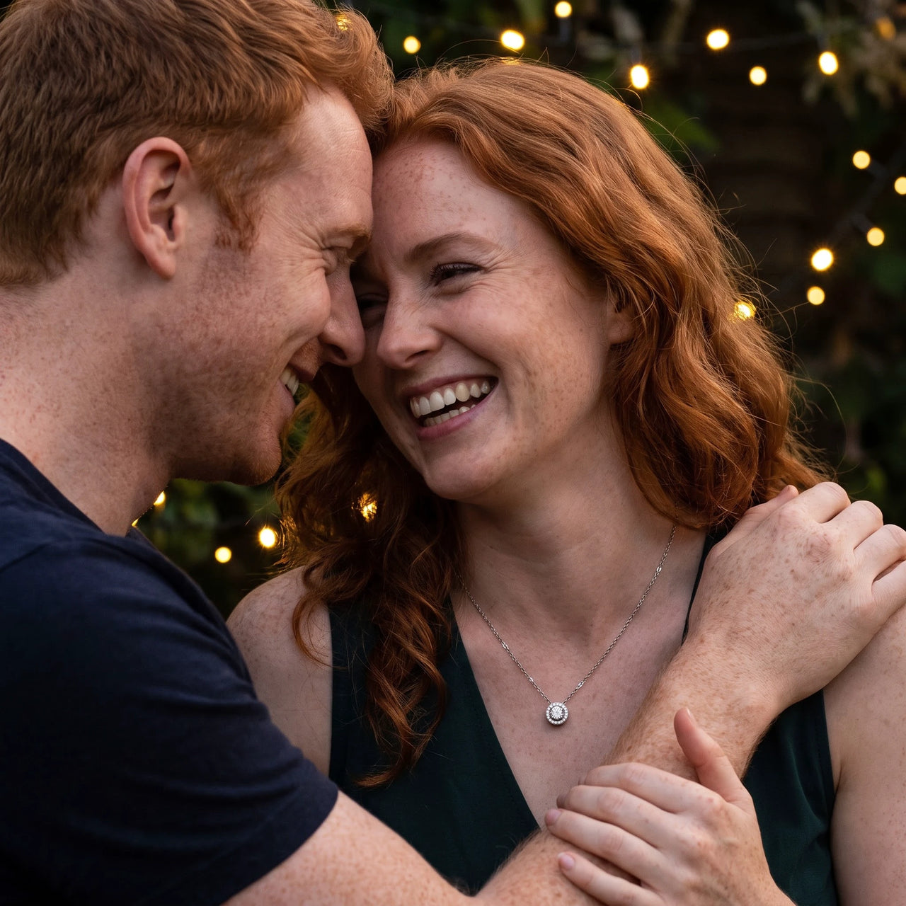A couple on a date, she wears the silver necklace | SKU: 33136351