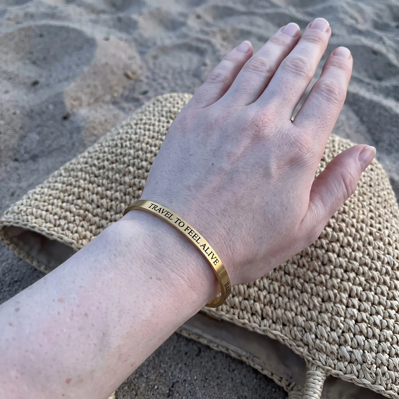 Reis armband — gedragen, echte grootte, goud | SKU: ttfa-g