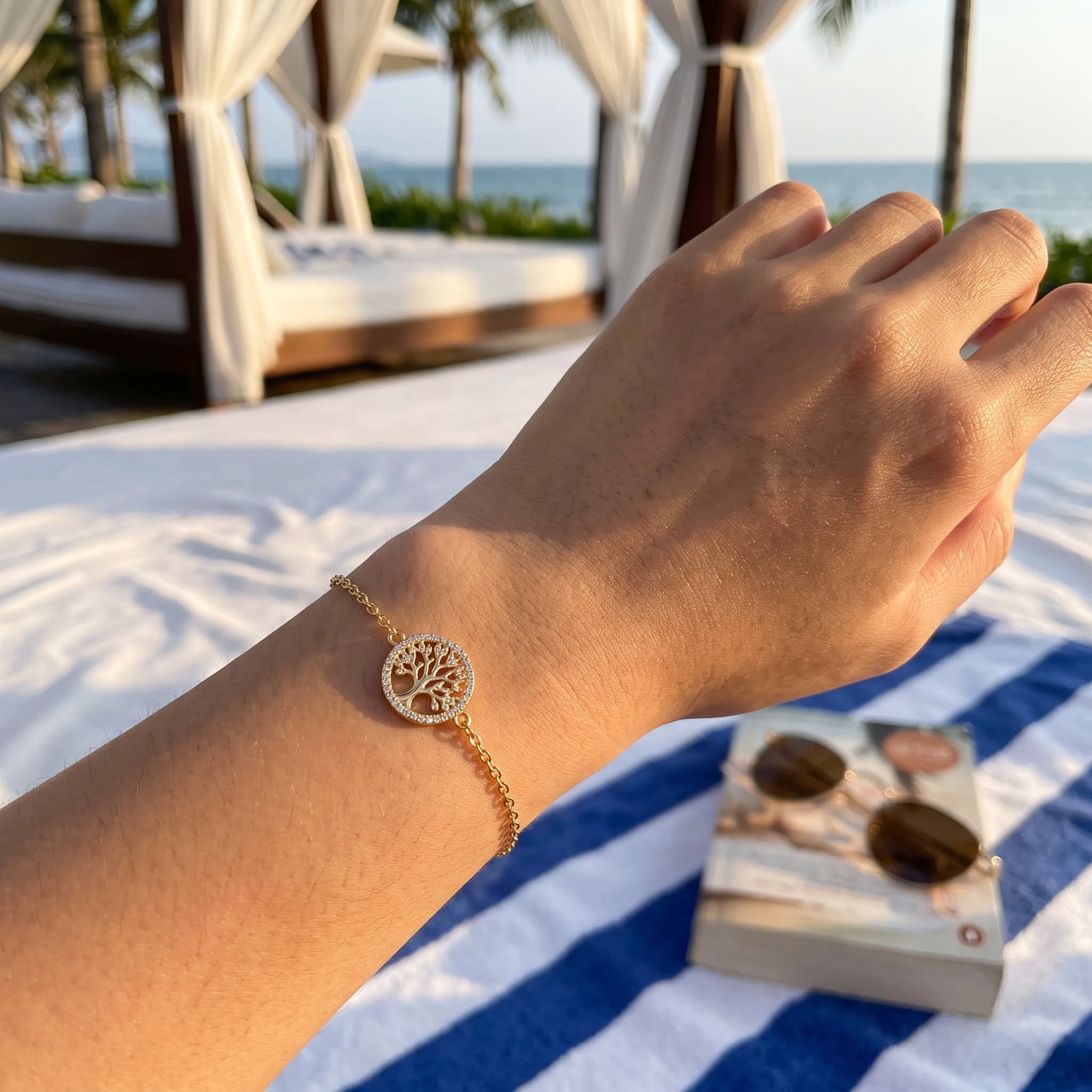 Levensboom armband — gedragen, echte grootte, goud | SKU: 18963309-gold
